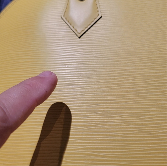 Louis Vuitton Epi Pistachio Leather Alma Satchel PM 2014 Duo Crossbody - Picture 13 of 16